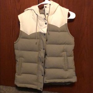 Women’s medium Patagonia Hooded Vest